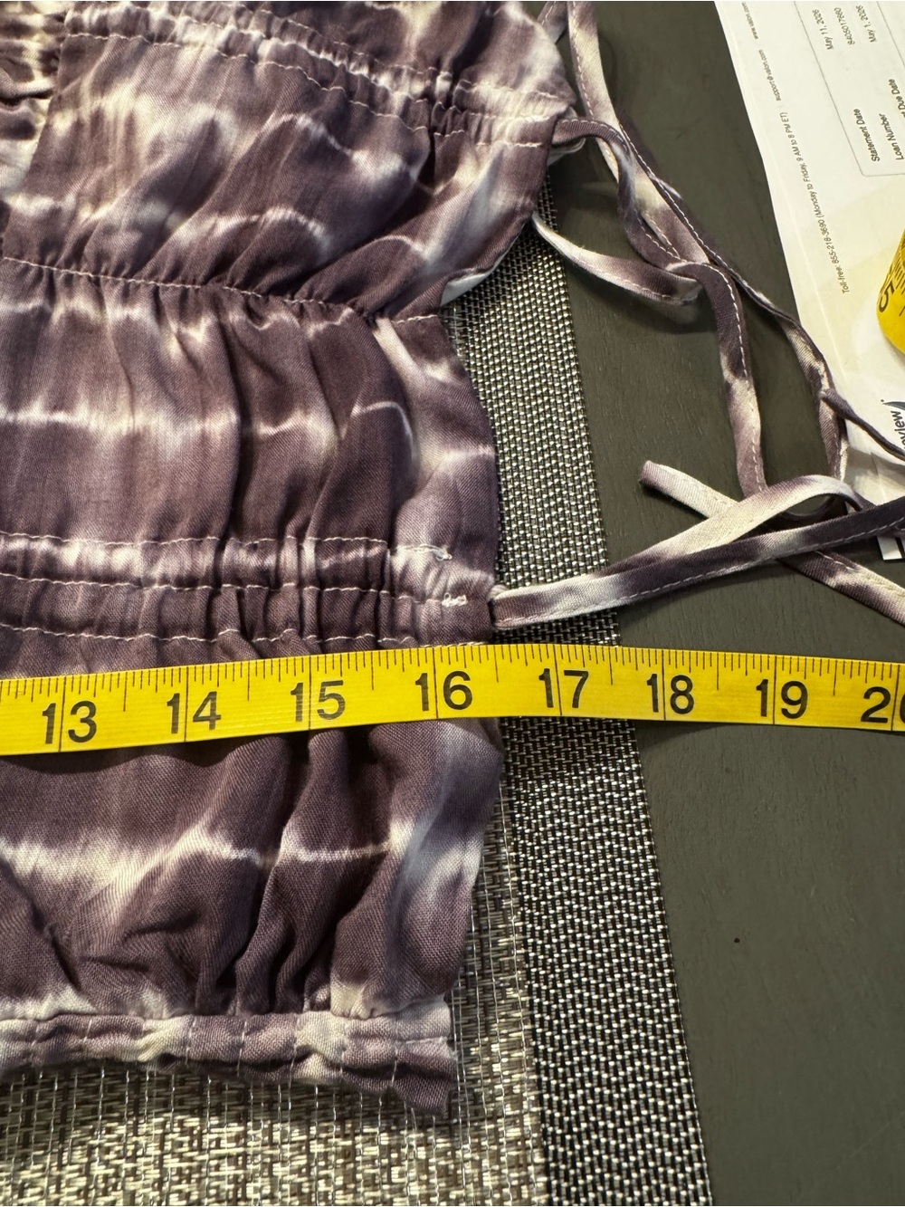 Le Lis white & gray tie-dye ruched waist V neck crop top with short sleeves, M. - Picture 9 of 14